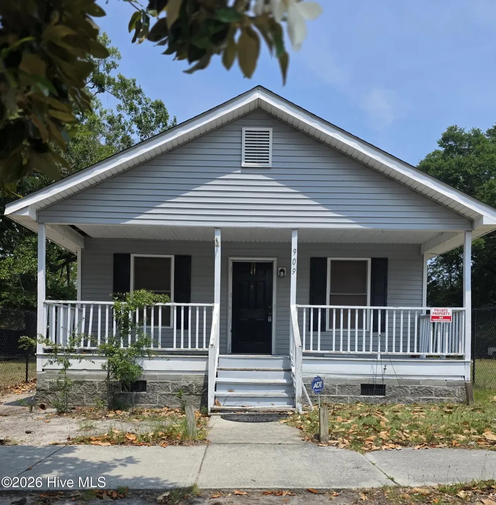 909 S 12th Street Wilmington NC 28401