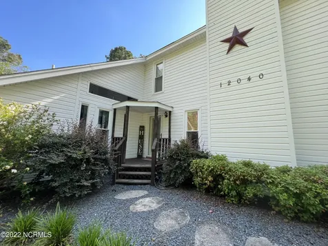 12040 Mccormick Drive Maxton NC 28364