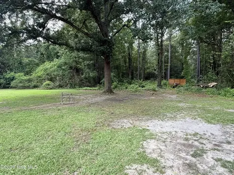 12040 Mccormick Drive Maxton NC 28364