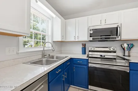 217 Marsh Hen Court Swansboro NC 28584