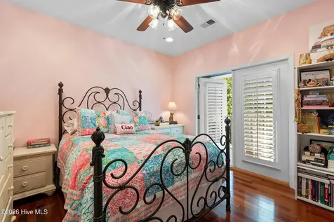 9153 E Bramshill Road SW Calabash NC 28467