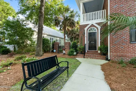 9153 E Bramshill Road SW Calabash NC 28467
