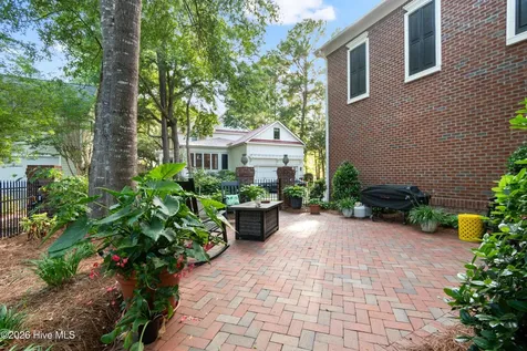 9153 E Bramshill Road SW Calabash NC 28467