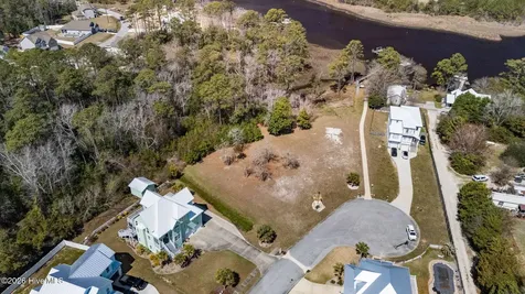 111 Key West Lane Newport NC 28570