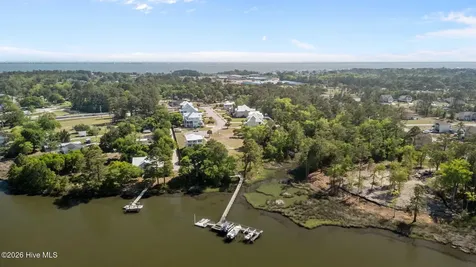 111 Key West Lane Newport NC 28570