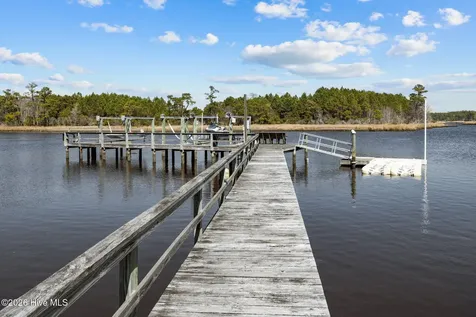 111 Key West Lane Newport NC 28570