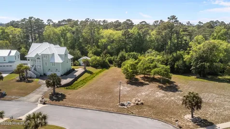 111 Key West Lane Newport NC 28570