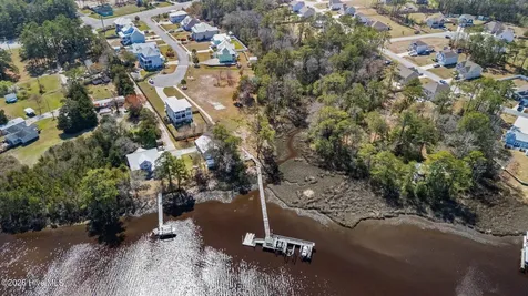 111 Key West Lane Newport NC 28570