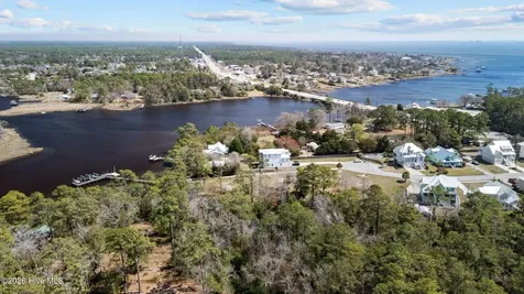 111 Key West Lane Newport NC 28570