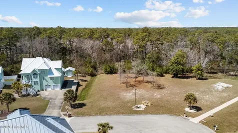 111 Key West Lane Newport NC 28570