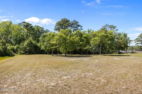111 Key West Lane Newport NC 28570
