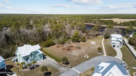 111 Key West Lane Newport NC 28570