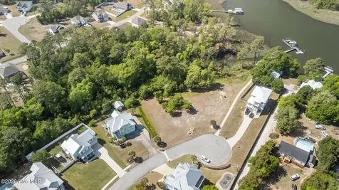 111 Key West Lane Newport NC 28570