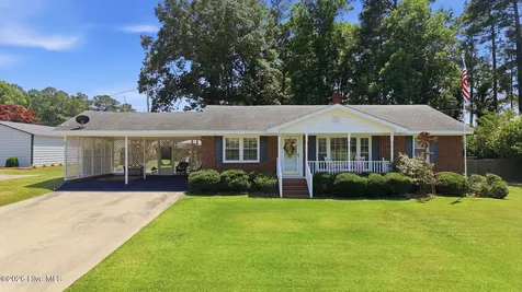 403 W Eason Street Macclesfield NC 27852