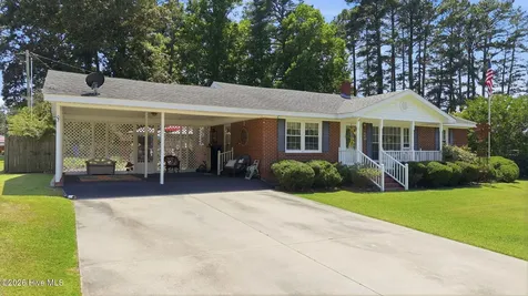 403 W Eason Street Macclesfield NC 27852