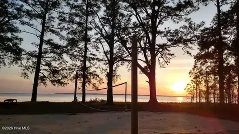 227 Colonial Beach Road Jarvisburg NC 27947