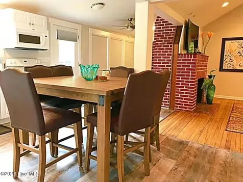 227 Colonial Beach Road Jarvisburg NC 27947