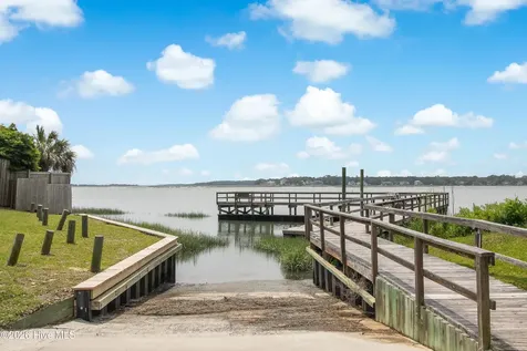 2905 Island Drive SE Bolivia NC 28422