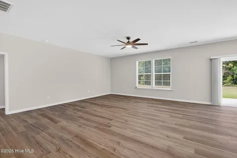 1056 Fawn Valley Way Wilmington NC 28409