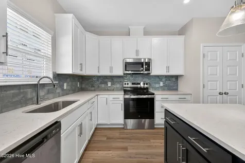 1056 Fawn Valley Way Wilmington NC 28409