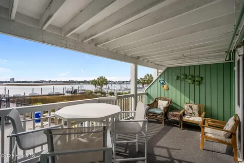 111 Florida Avenue Carolina Beach NC 28428