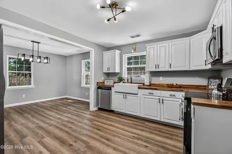 432 Regalwood Drive Jacksonville NC 28546
