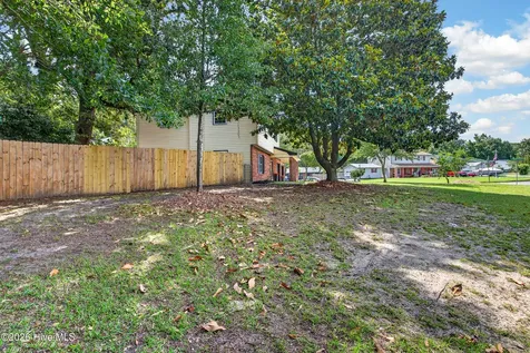 432 Regalwood Drive Jacksonville NC 28546