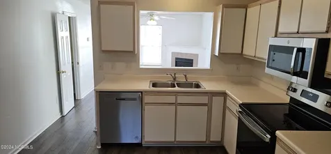 204 Fairwood Court Jacksonville NC 28546