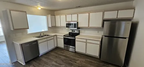 204 Fairwood Court Jacksonville NC 28546