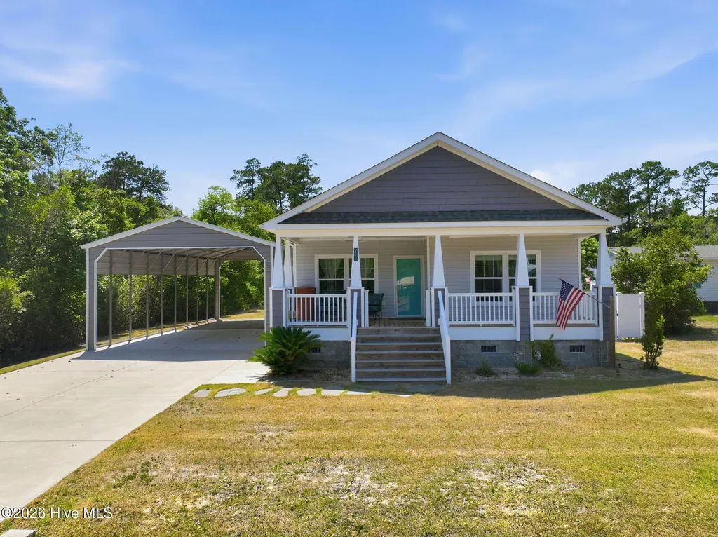 416 Ocean Spray Drive Cedar Point NC 28584