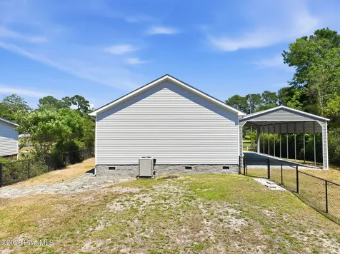 416 Ocean Spray Drive Cedar Point NC 28584
