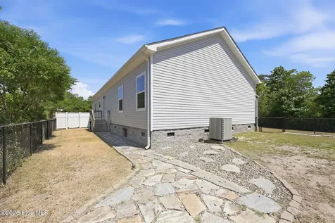 416 Ocean Spray Drive Cedar Point NC 28584