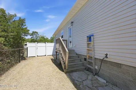 416 Ocean Spray Drive Cedar Point NC 28584