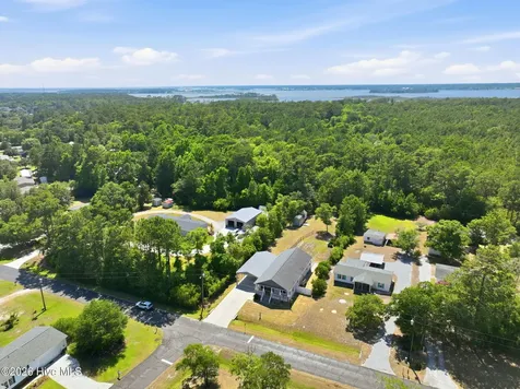 416 Ocean Spray Drive Cedar Point NC 28584