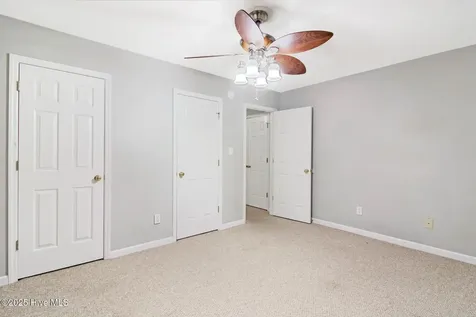 102 Huntington Court Jacksonville NC 28540