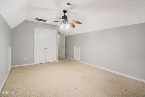 102 Huntington Court Jacksonville NC 28540