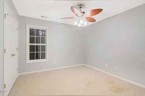 102 Huntington Court Jacksonville NC 28540