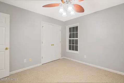 102 Huntington Court Jacksonville NC 28540
