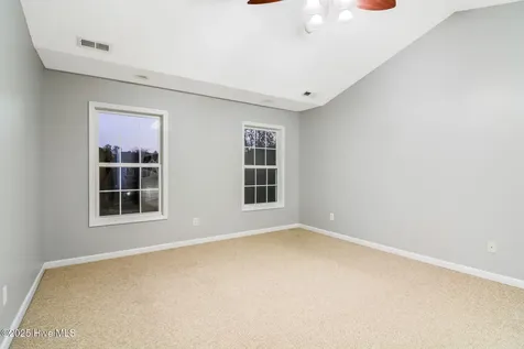 102 Huntington Court Jacksonville NC 28540