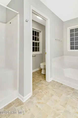 102 Huntington Court Jacksonville NC 28540