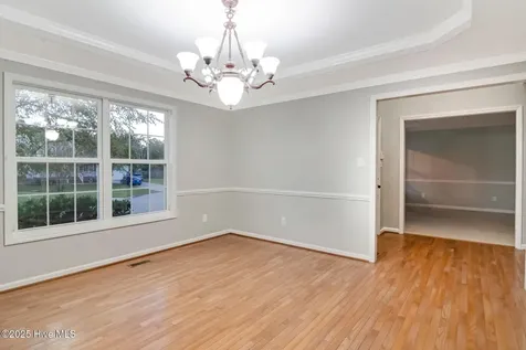 102 Huntington Court Jacksonville NC 28540