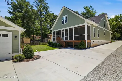 460 N May Street Southern Pines NC 28387