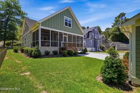 460 N May Street Southern Pines NC 28387