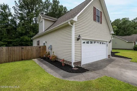 111 Croatan Woods Drive New Bern NC 28562