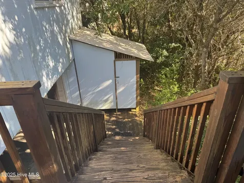 102 Lawrence Street Emerald Isle NC 28594
