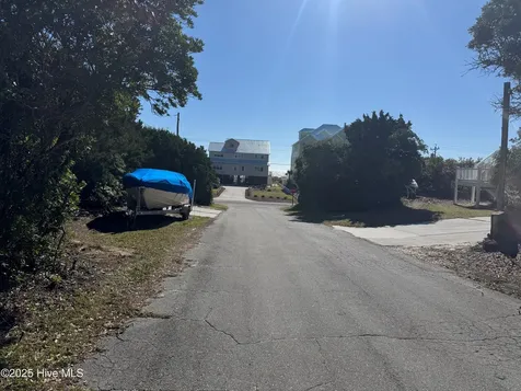 102 Lawrence Street Emerald Isle NC 28594