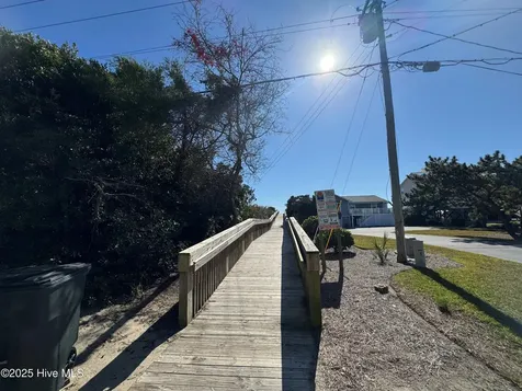 102 Lawrence Street Emerald Isle NC 28594