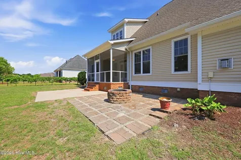 1256 Naples Drive Greenville NC 27858