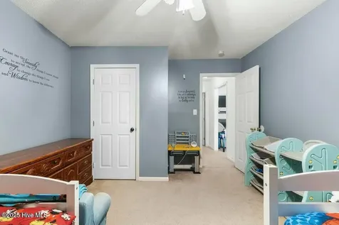 1162 Shroyer Circle Jacksonville NC 28540