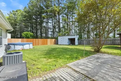 1162 Shroyer Circle Jacksonville NC 28540